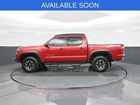 Used 2020 Toyota Tacoma TRD Off-Road image 4