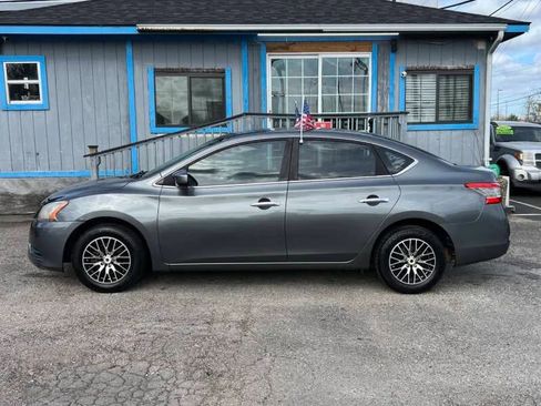 Used 2015 Nissan Sentra S image 9