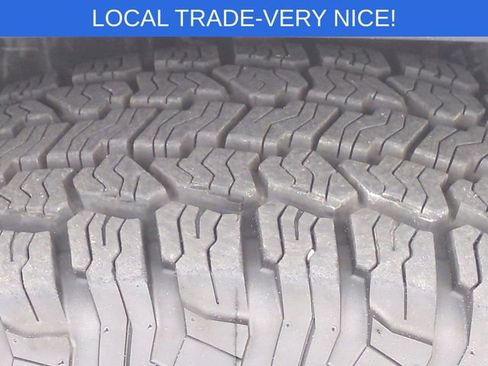 Used 2020 Toyota Tacoma TRD Off-Road image 11