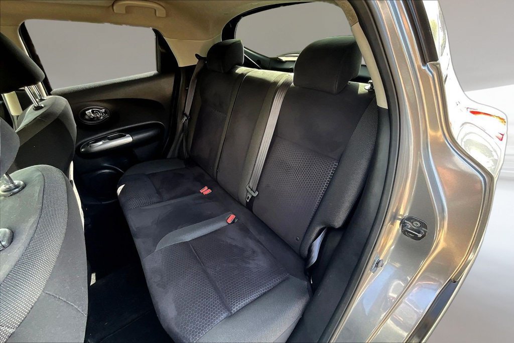 Used 2014 Nissan Juke SV w/ Navigation Package AWD/4WD image 18