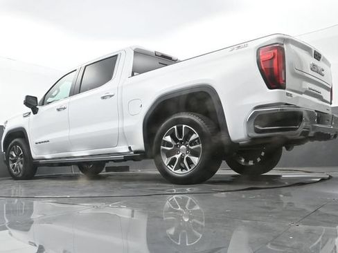 Used 2024 GMC Sierra 1500 SLT AWD/4WD image 26