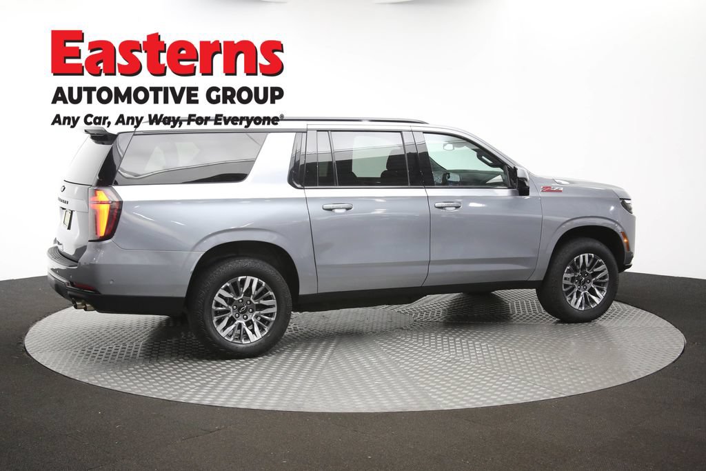 Used 2025 Chevrolet Suburban Z71 AWD/4WD image 48