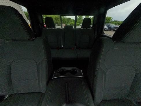 Used 2025 RAM 1500 Big Horn AWD/4WD image 39
