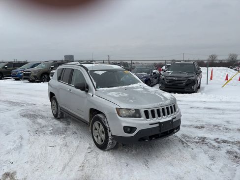 Used 2014 Jeep Compass Sport w/ Power Value Group image 4