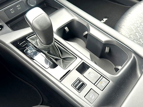 New 2026 Nissan Sentra SV w/ SV Convenience Package FWD image 24