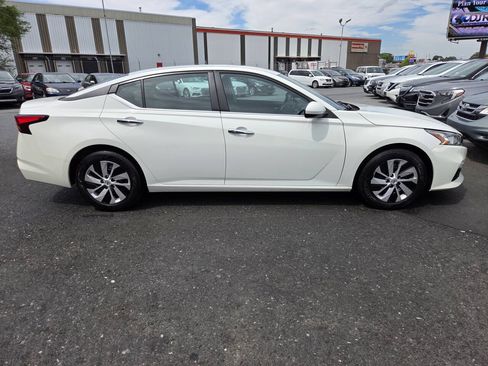 Used 2021 Nissan Altima 2.5 S w/ Driver Assist Package FWD image 4