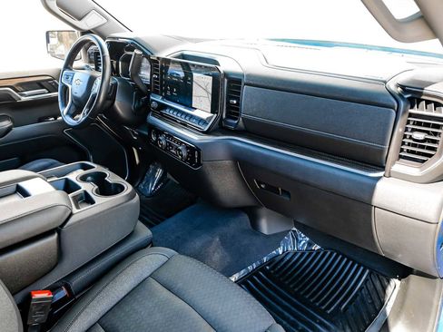 Used 2022 Chevrolet Silverado 1500 LT image 11