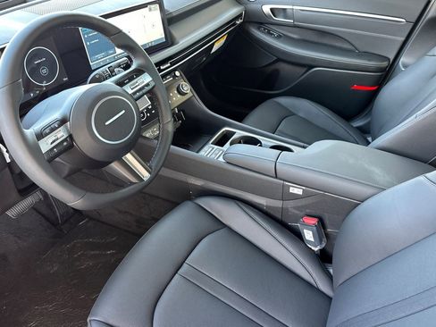 New 2025 Hyundai Sonata Limited image 10
