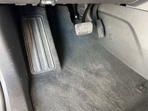 New 2026 GMC Acadia Elevation image 14