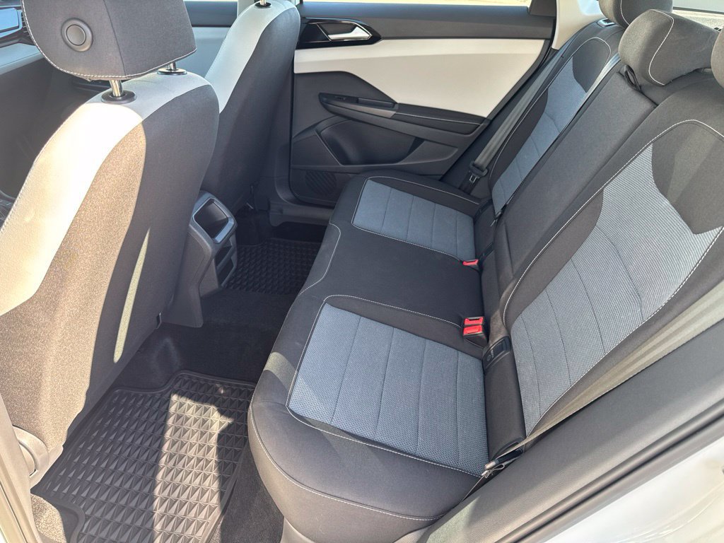 Used 2025 Volkswagen Taos S FWD image 25