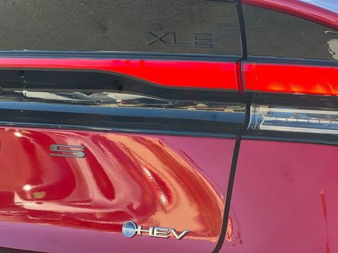 New 2026 Toyota Prius XLE image 7