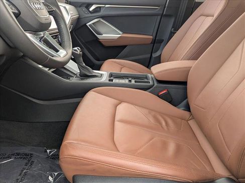 Certified 2025 Audi Q3 2.0T Premium w/ Convenience Package image 14
