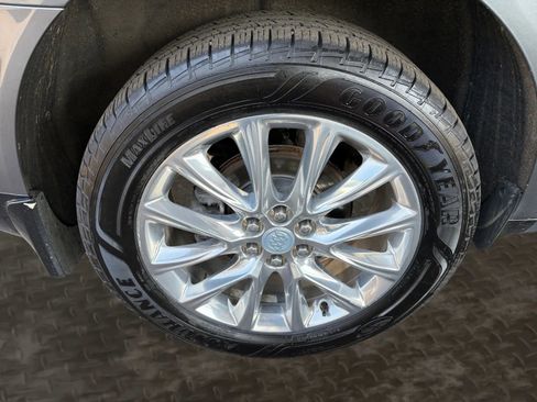 Used 2019 Buick Enclave Premium image 40