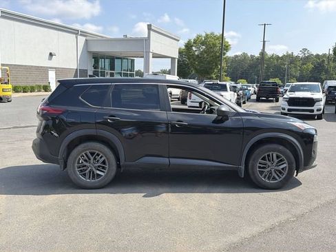 Used 2023 Nissan Rogue S AWD/4WD image 5
