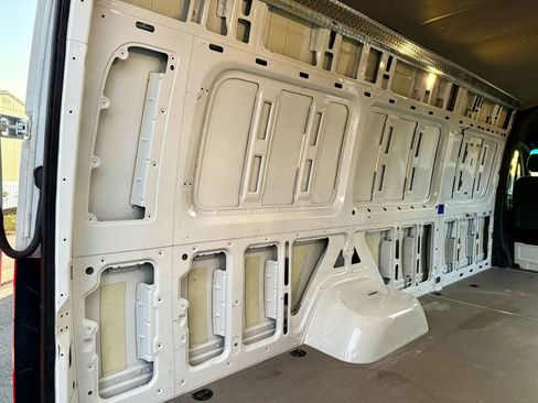 Used 2021 Mercedes-Benz Sprinter 3500 w/ Driver Convenience Package image 16