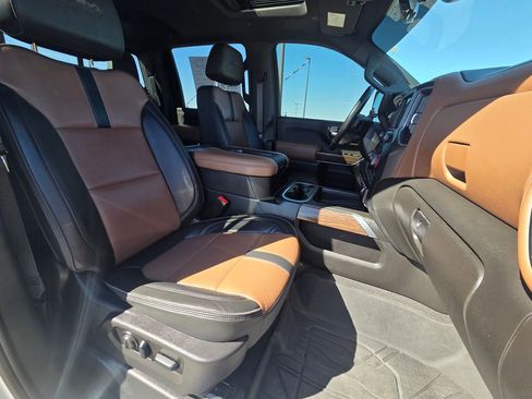 Used 2022 Chevrolet Silverado 2500 High Country AWD/4WD image 34