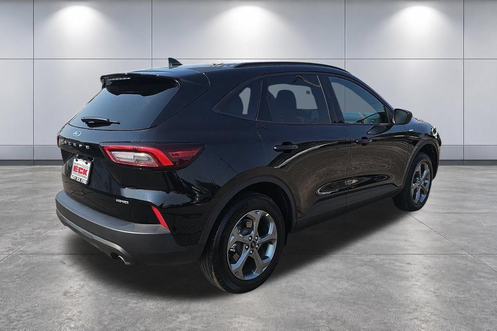 Used 2026 Ford Escape ST-Line AWD/4WD image 5