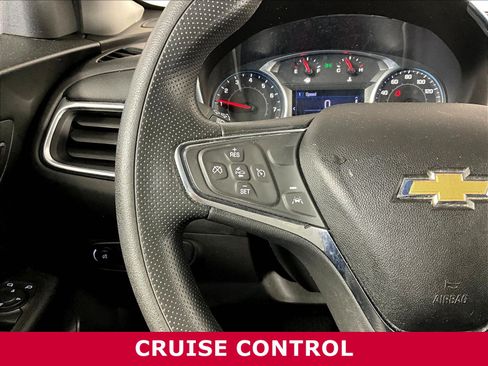 Used 2021 Chevrolet Equinox LT FWD image 11
