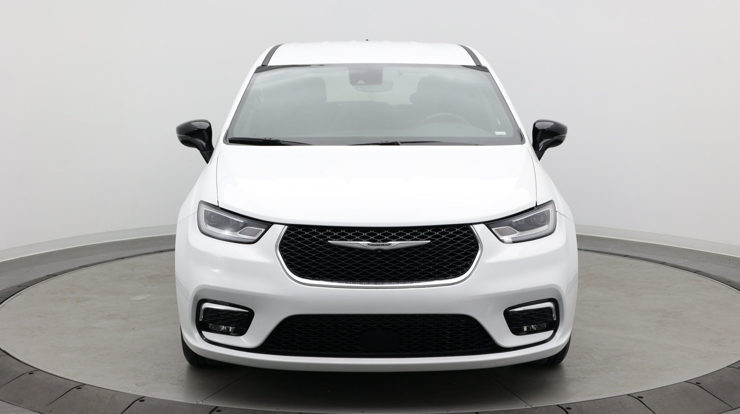 Used 2026 Chrysler Pacifica Select FWD image 2