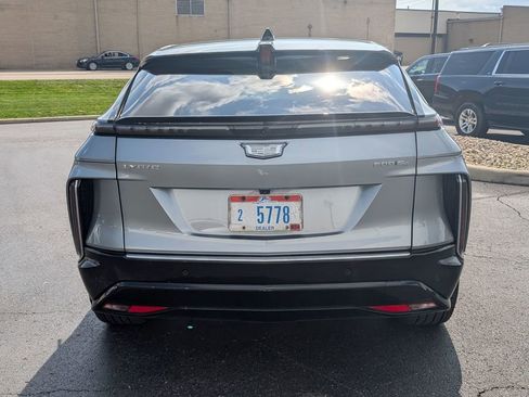 Used 2025 Cadillac Lyriq Luxury w/ LPO, Floor Liner Package image 6