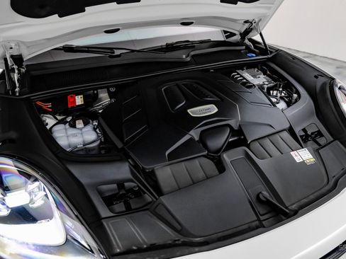 Used 2023 Porsche Cayenne image 88