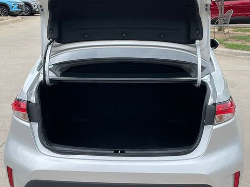 Used 2024 Toyota Corolla LE w/ LE Convenience Package FWD image 26