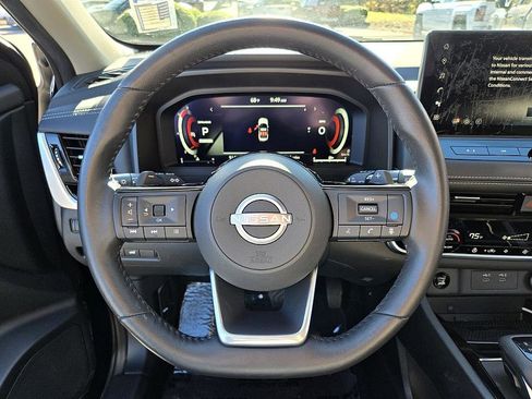 Certified 2024 Nissan Rogue SL image 16