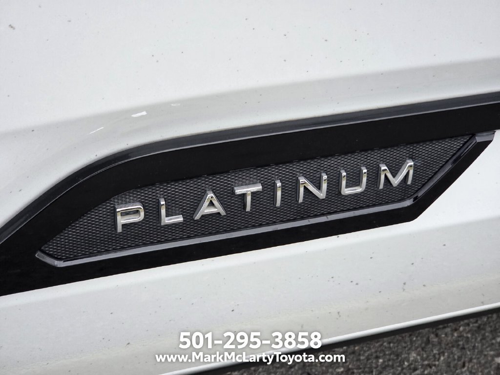 Used 2024 Toyota Sequoia Platinum AWD/4WD image 10
