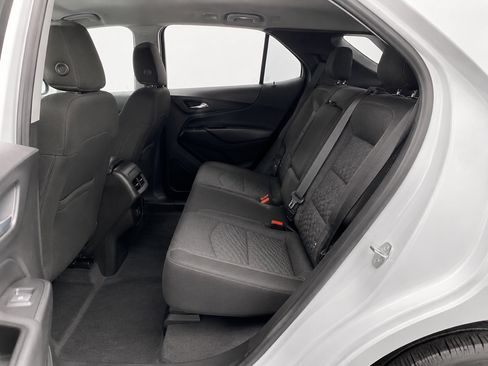 Used 2024 Chevrolet Equinox LT FWD image 8