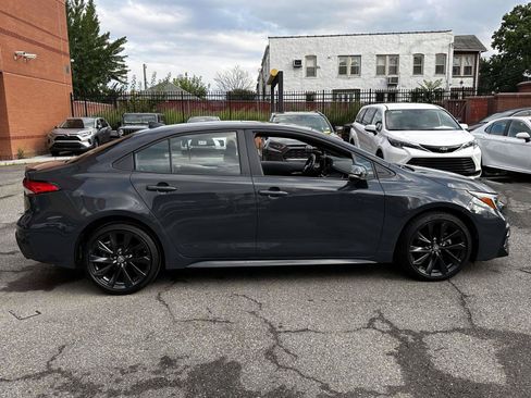 Used 2023 Toyota Corolla SE w/ SE Premium Package FWD image 7