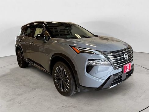 New 2026 Nissan Rogue Platinum AWD/4WD image 8