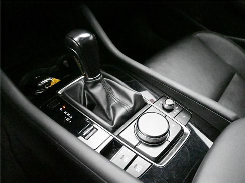 Used 2021 MAZDA MAZDA3 s image 5