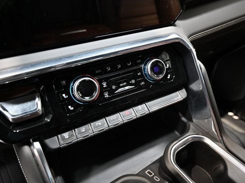 Used 2024 GMC Sierra 3500 Denali Ultimate image 25