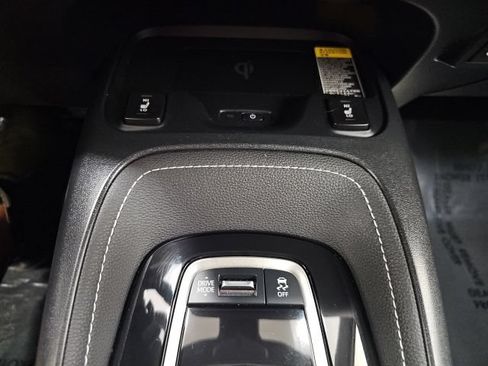 Used 2025 Toyota Corolla XSE FWD image 22