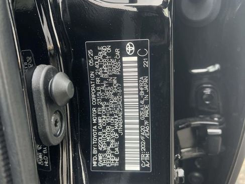 Used 2025 Toyota Corolla Core image 20