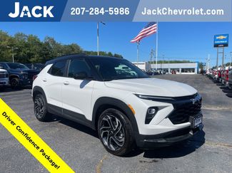 Used 2025 Chevrolet TrailBlazer RS w/ Driver Confidence Package image 1