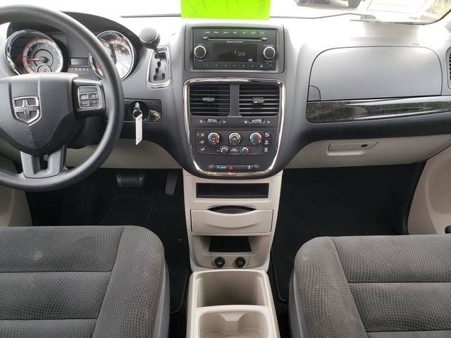 Used 2016 Dodge Grand Caravan SE w/ Quick Order Package 29E SE FWD image 14