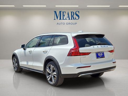 New 2026 Volvo V60 B5 Cross Country Plus w/ Protection Package Premier image 3