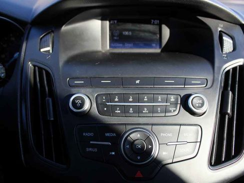 Used 2018 Ford Focus SE image 21