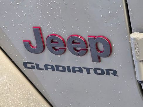 Used 2020 Jeep Gladiator Rubicon AWD/4WD image 21