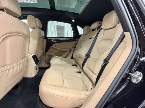 Used 2023 Porsche Macan S AWD/4WD image 20