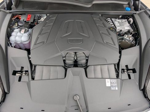 New 2026 Porsche Cayenne S image 28