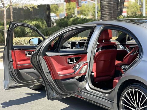 Used 2023 Mercedes-Benz S 580 4MATIC Sedan image 15