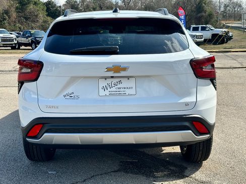 New 2026 Chevrolet Trax LT image 4