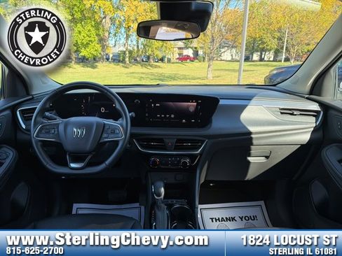 Used 2024 Buick Encore GX Sport Touring image 9