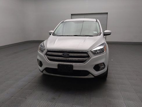 Used 2019 Ford Escape SE image 15