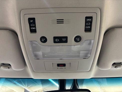 Used 2014 Lexus ES 350 w/ Luxury Package FWD image 37