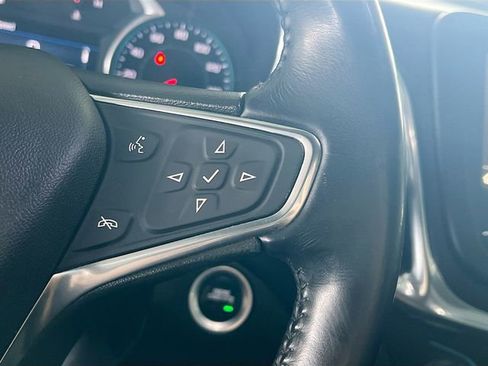Used 2019 Chevrolet Equinox LT w/ Driver Convenience Package FWD image 18