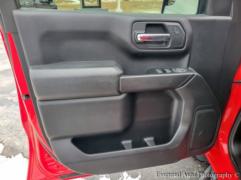 Certified 2019 Chevrolet Silverado 1500 Custom Trail Boss w/ Custom Convenience Package image 17