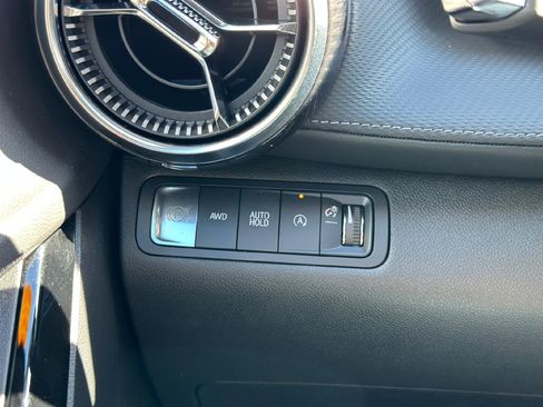 Certified 2025 Chevrolet Equinox LT w/ Convenience Package II image 12